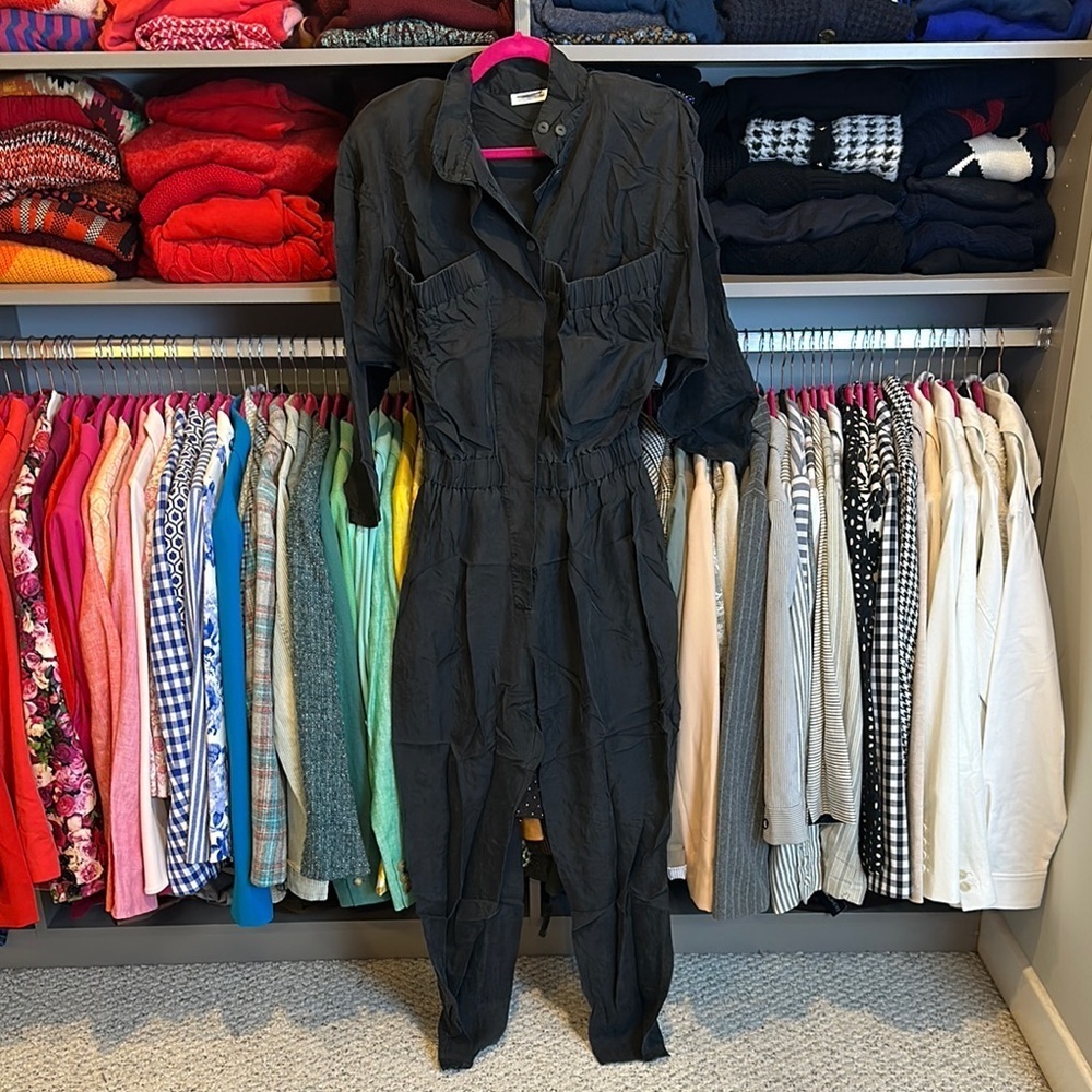 Jones New York black 100% silk long sleeve button down 2 pocket jumpsuit size M